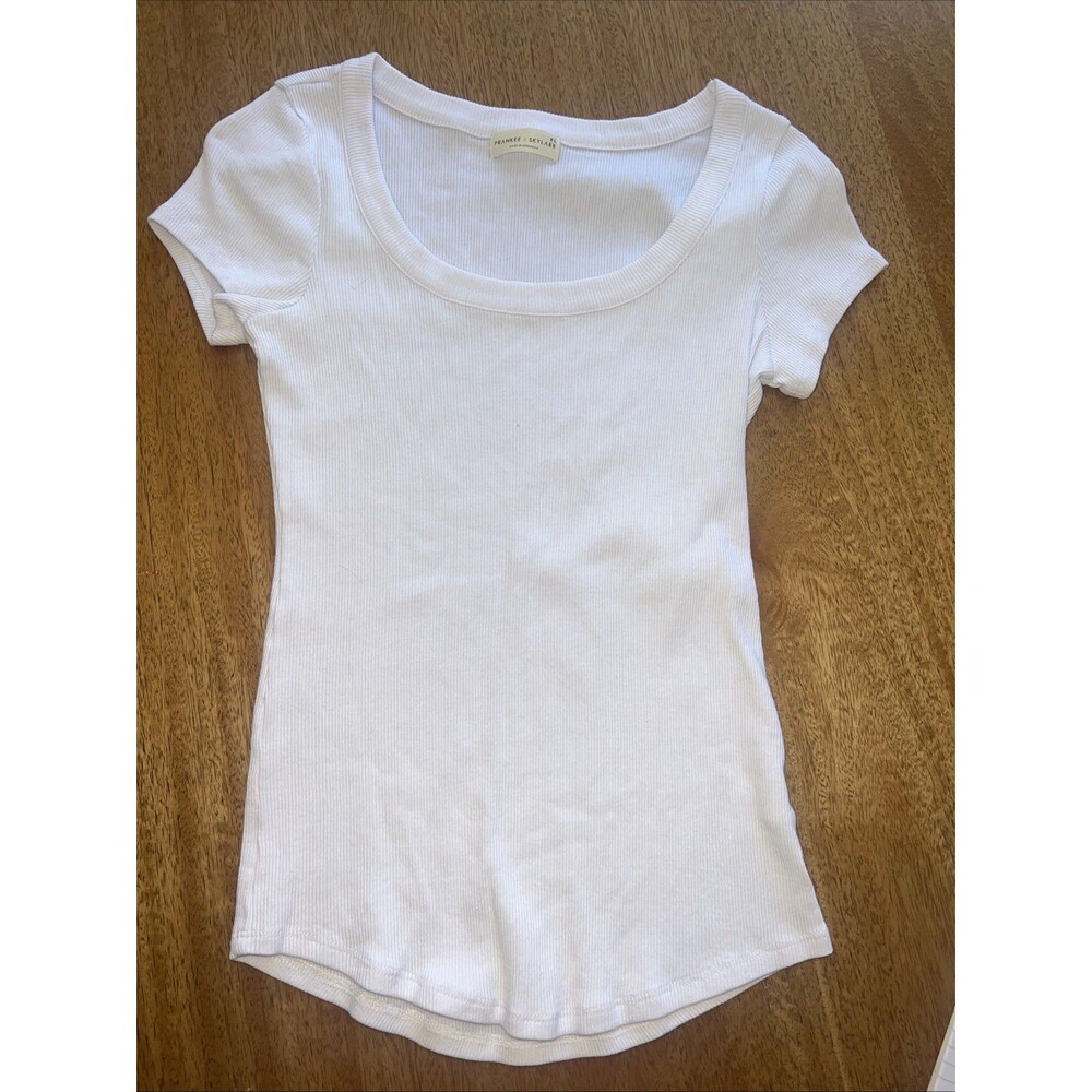 Frankee & Skylar Juniors White T-shirt w/Round Neck And Short Sleeves Size‎ XL